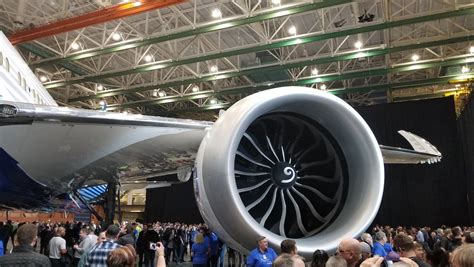 777 9x engine.